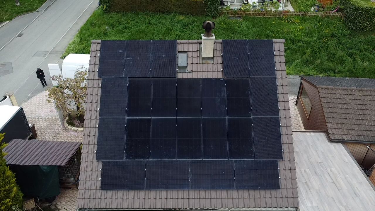 Panneaux photovoltaïques Penthalaz